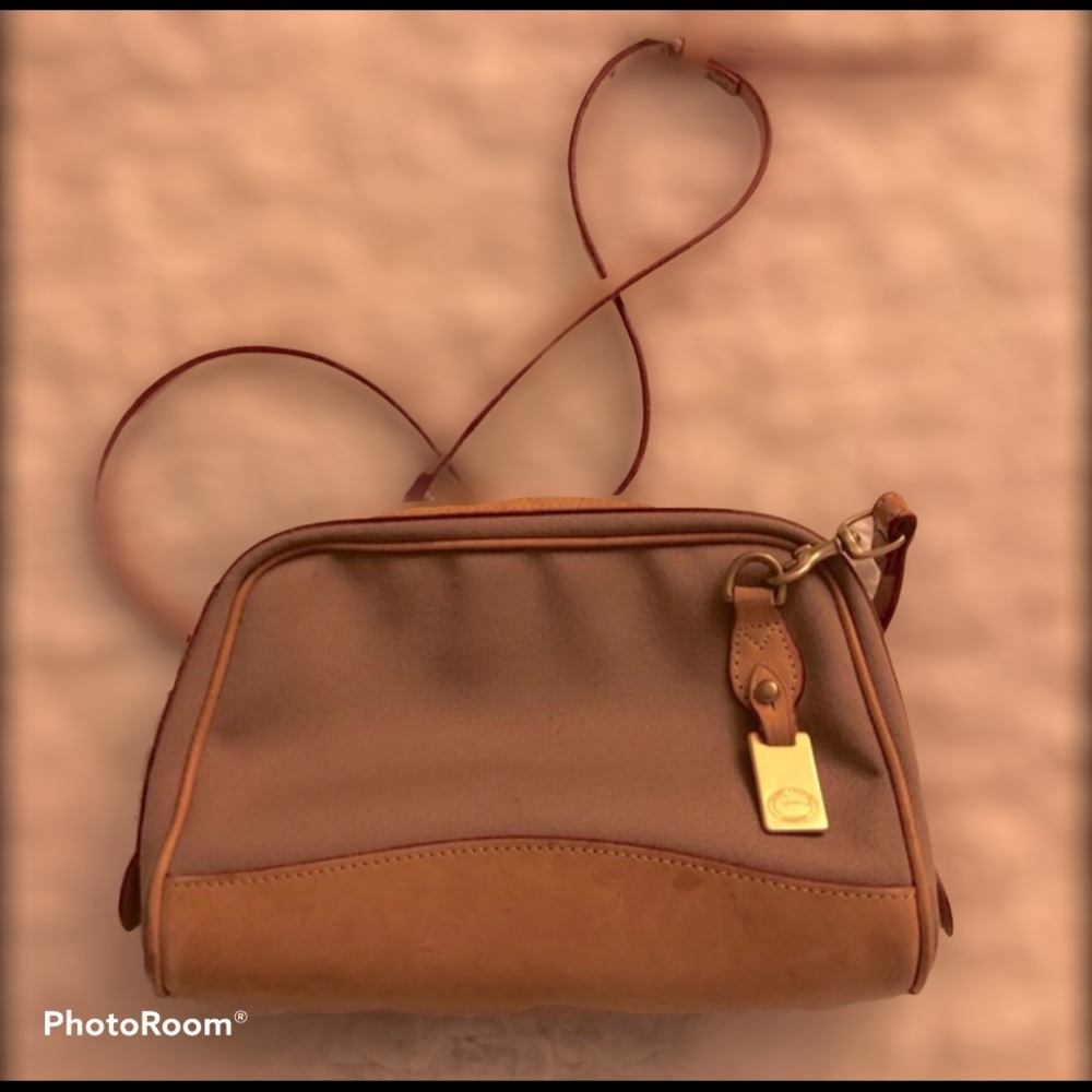 Dooney and bourke crossover bag